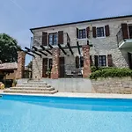 Marinac Vila Porec